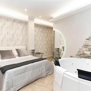 https://silver-suite-coliseum.it-romehotels.com